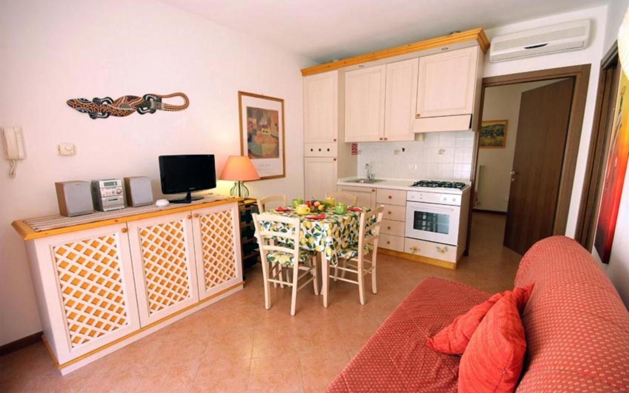 Residence Rex Lo Scoglietto Punta Ala Buitenkant foto