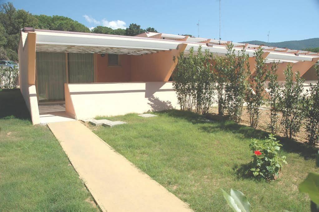 Residence Rex Lo Scoglietto Punta Ala Buitenkant foto