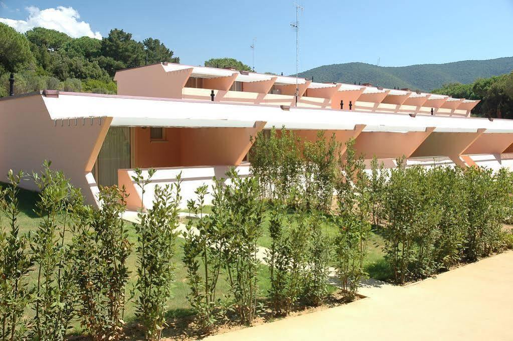 Residence Rex Lo Scoglietto Punta Ala Buitenkant foto